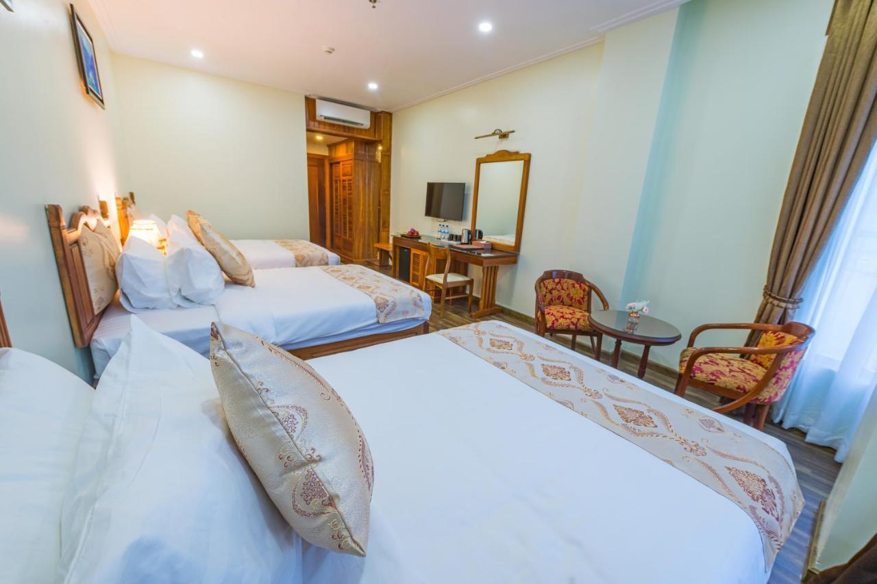 Kampong Thom Royal Hotel מראה חיצוני תמונה