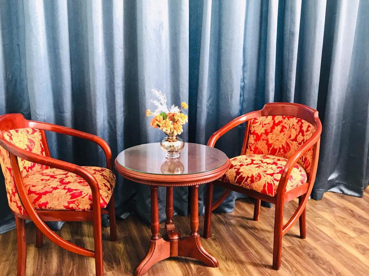 Kampong Thom Royal Hotel מראה חיצוני תמונה