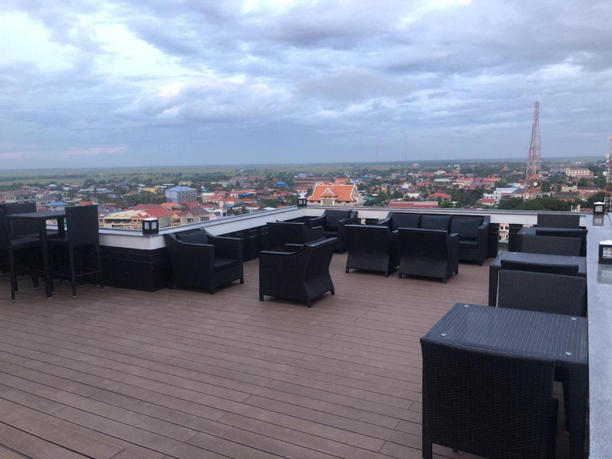 Kampong Thom Royal Hotel מראה חיצוני תמונה
